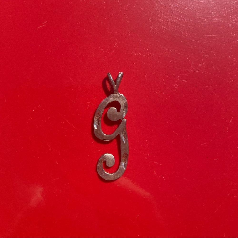 Initial ‘G’ Pendant
